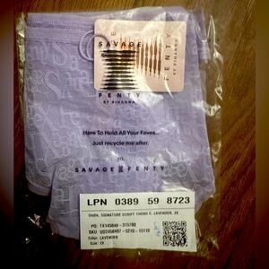 NWT SIGNATURE SCRIPT THONG PANTY, 2X, LAVENDER